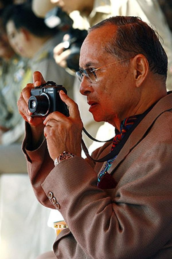 Рама IX — король Таиланда и его фотографии