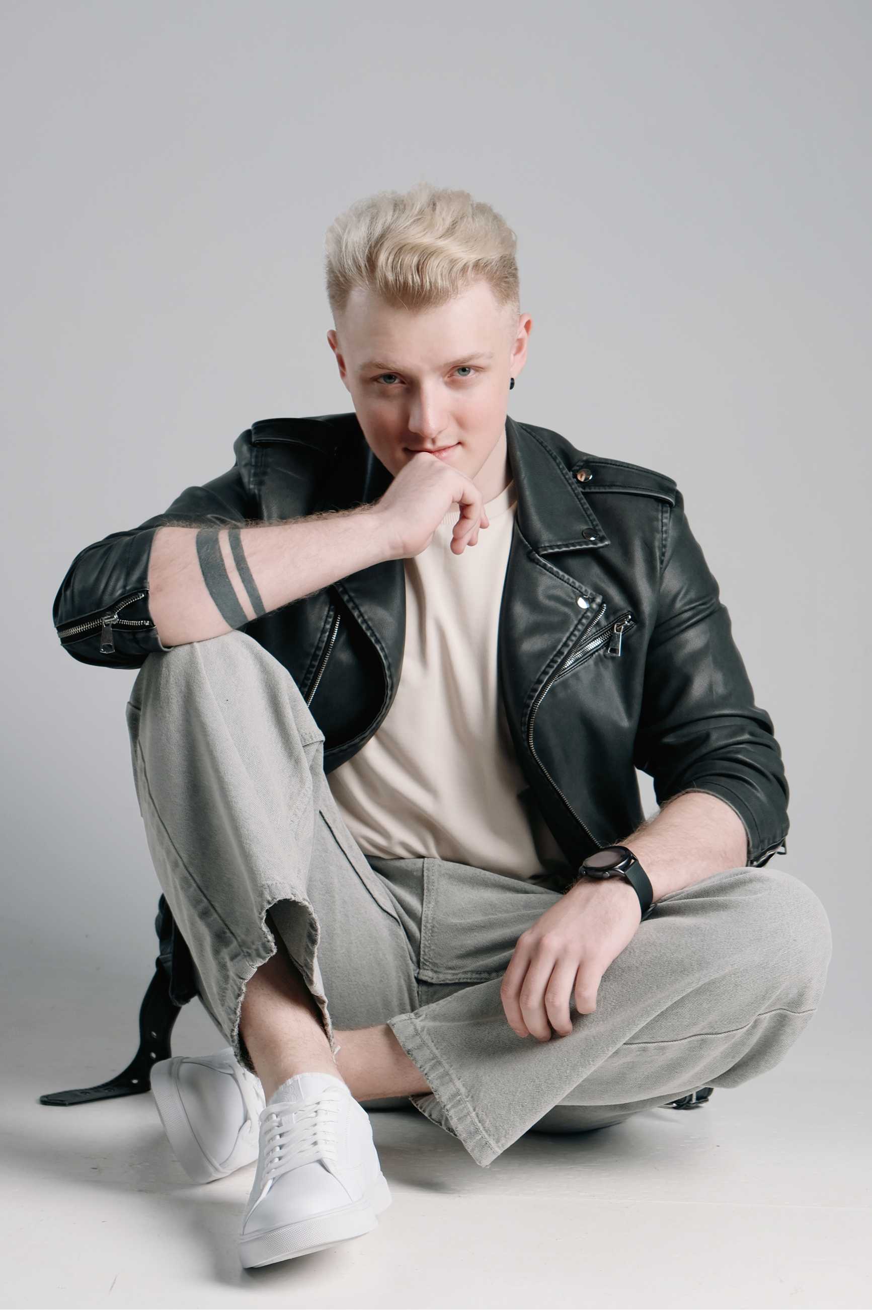 Роман Маврин — графический дизайн, веб-дизайн, веб-разработка, брендинг, нейминг, фирменный стиль, айдентика 