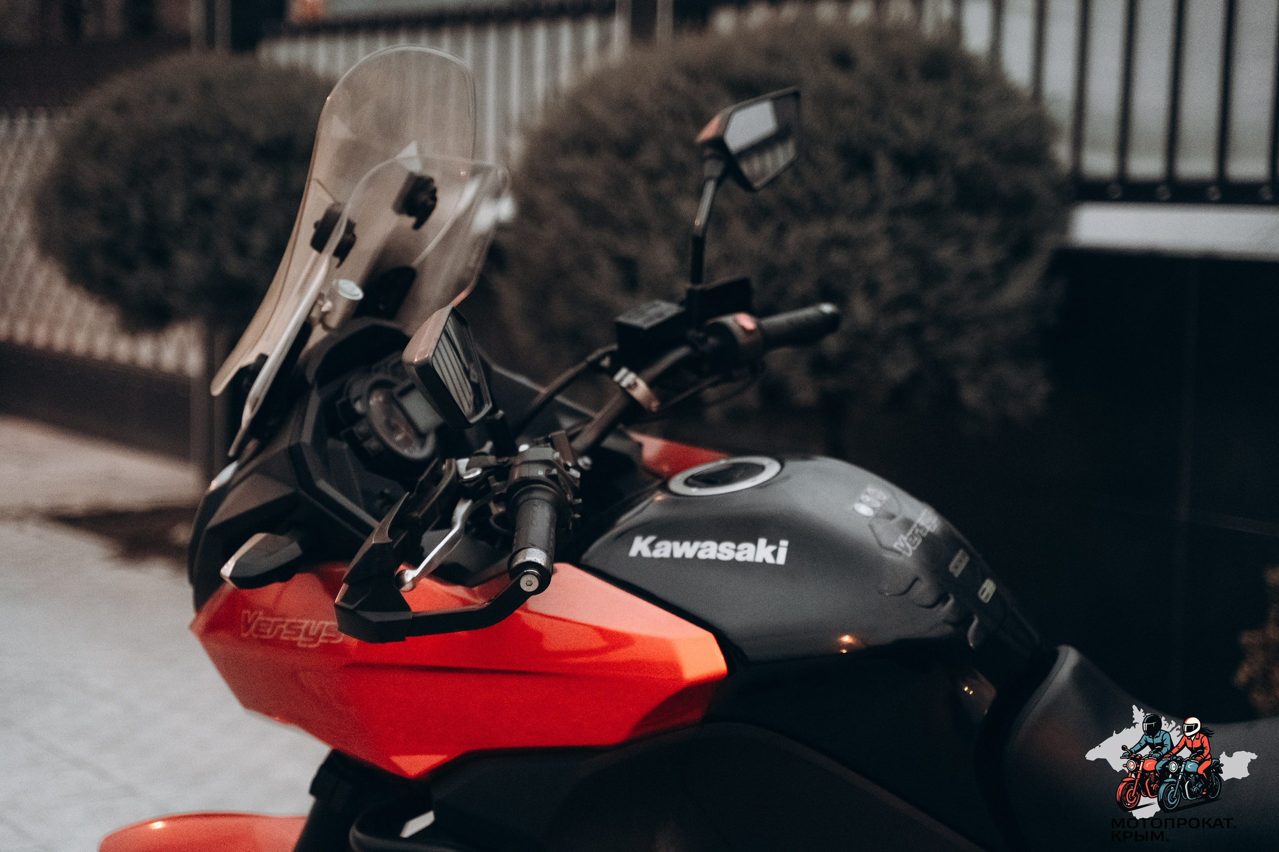 KAWASAKI KLZ1000A (Versys 1000). Мотопрокат Крым, Симферополь — Исследуй самые живописные дороги полуострова на отличном мотоцикле!