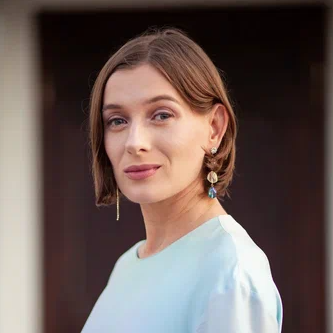 Об авторе. Алена Калистратова. Стилист, исследователь моды