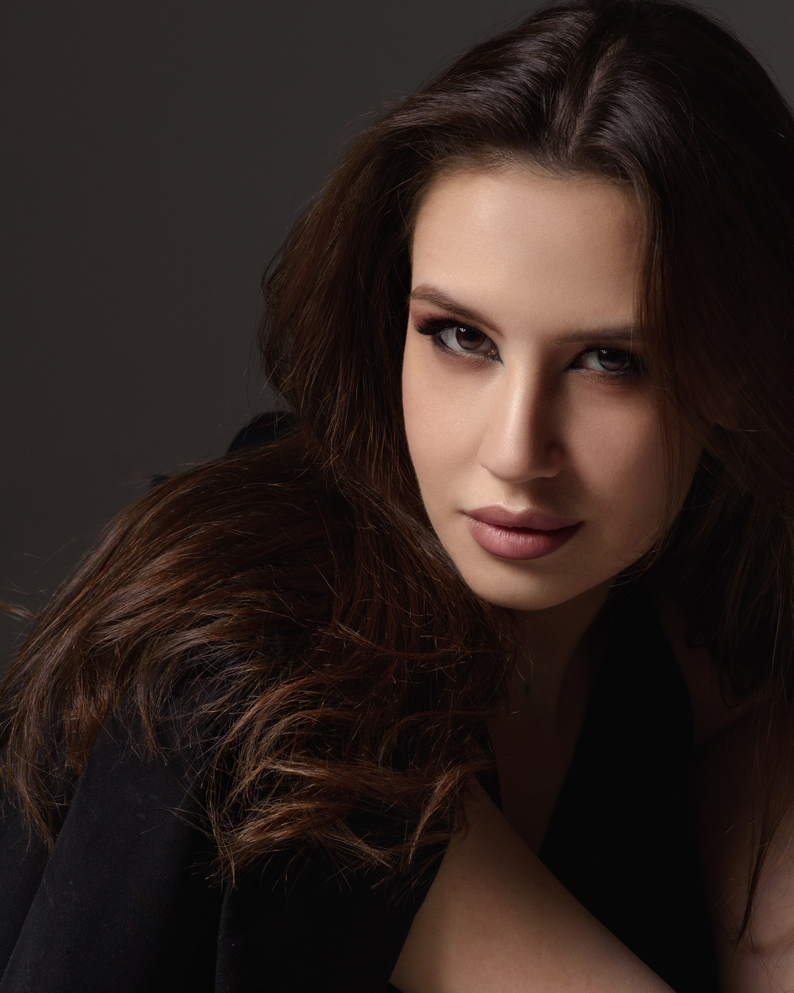 женский портрет тюмень, портретная съёмка тюмень. портретный фотограф тюмень, деловой портрет тюмень, индивидуальная портретная фотосессия, портретный фотограф тюмень,  женский портрет. женский портретный фотограф тюмень, лучший портретный фотограф тюмень, фотосессия тюмень, тюмень фотограф.