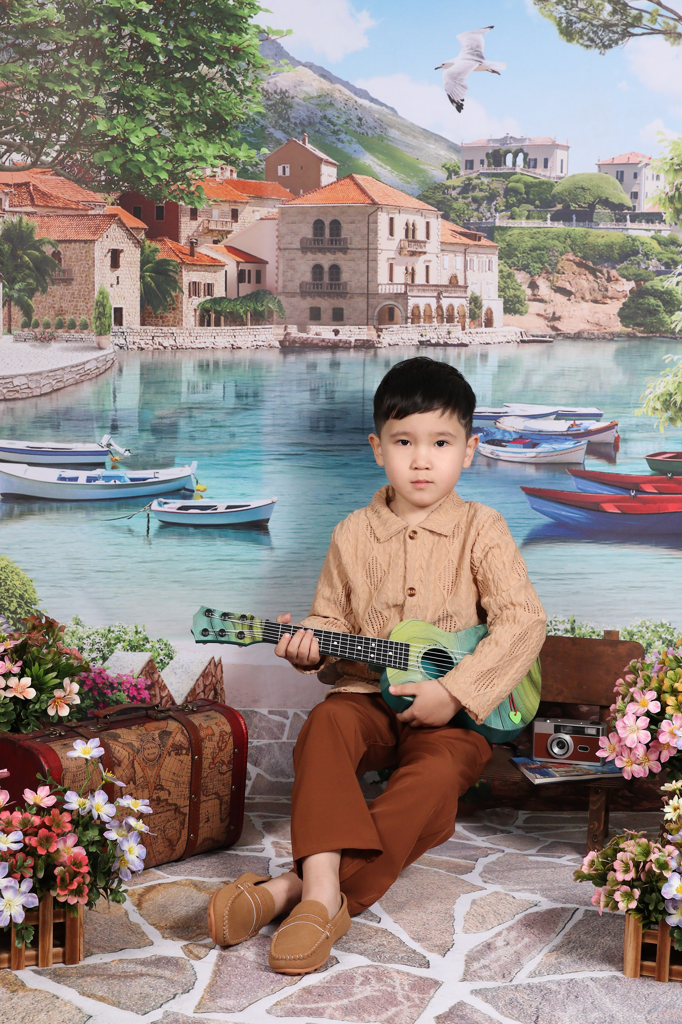 Путешественники. Детский фотограф в Алматы, виньетки, выпускной альбом Алматы