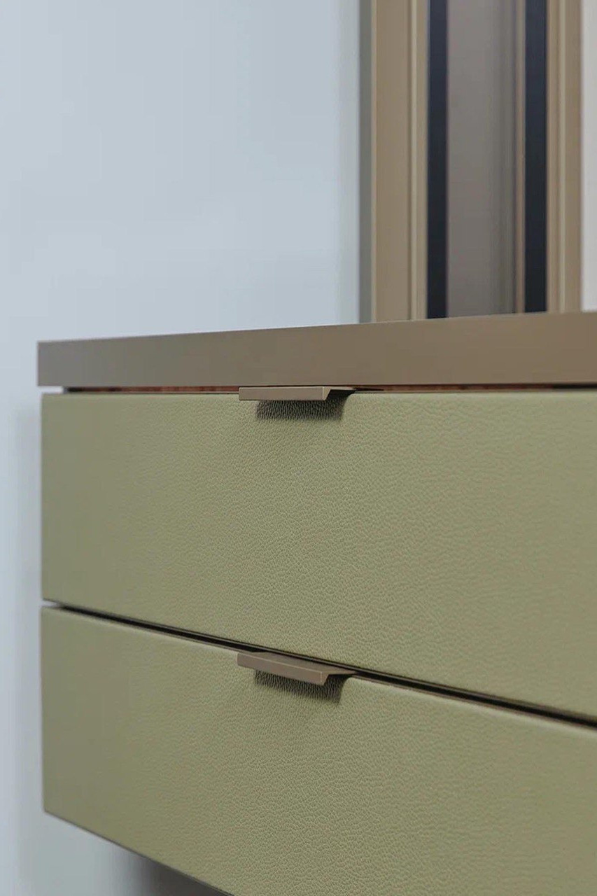 Black Raven. Elizarova Design Studio