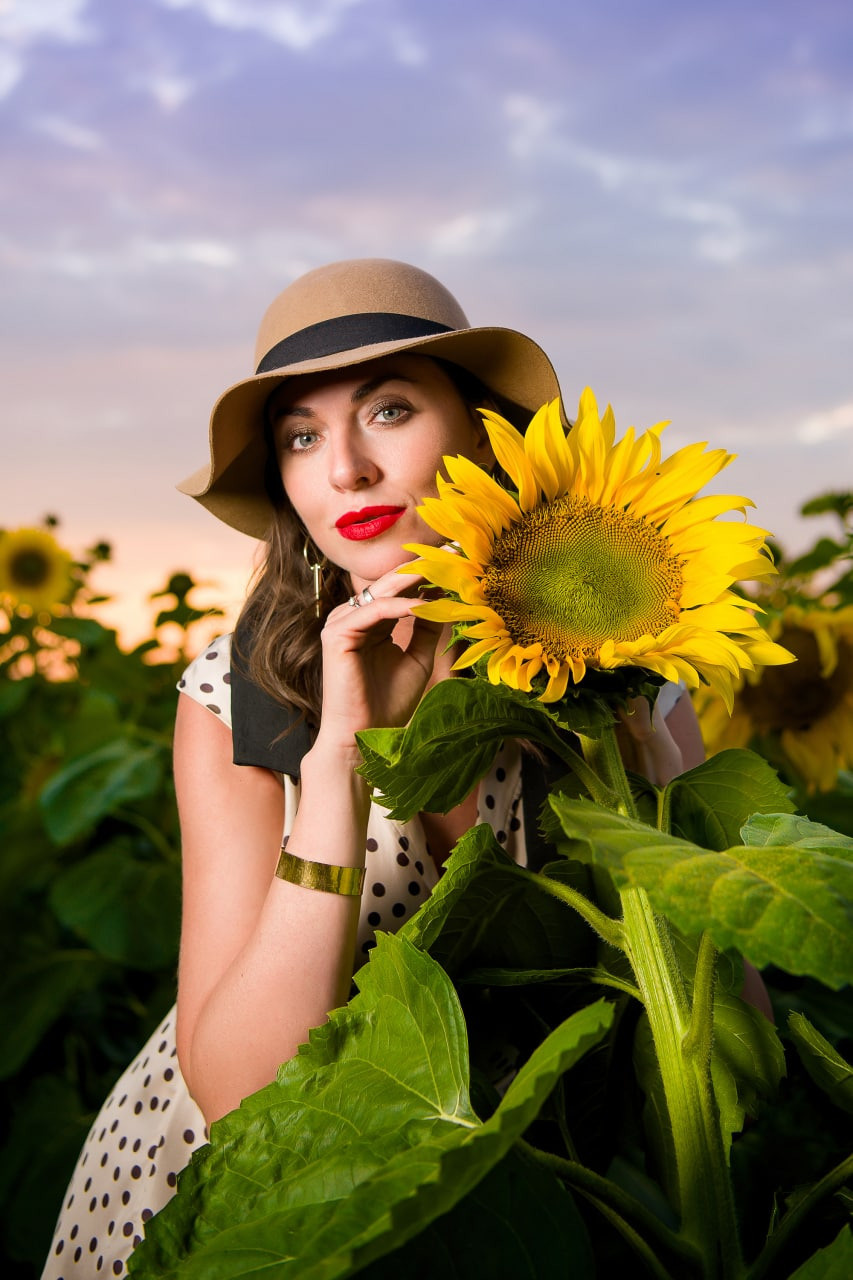 Фотосессия в подсолнухах