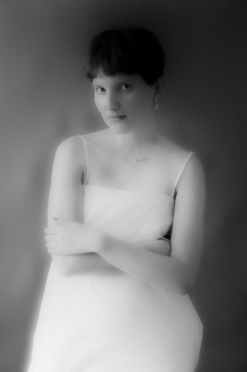 BIO/CV. Jane Efremova, artist and curator based in Belgrade, Serbia
