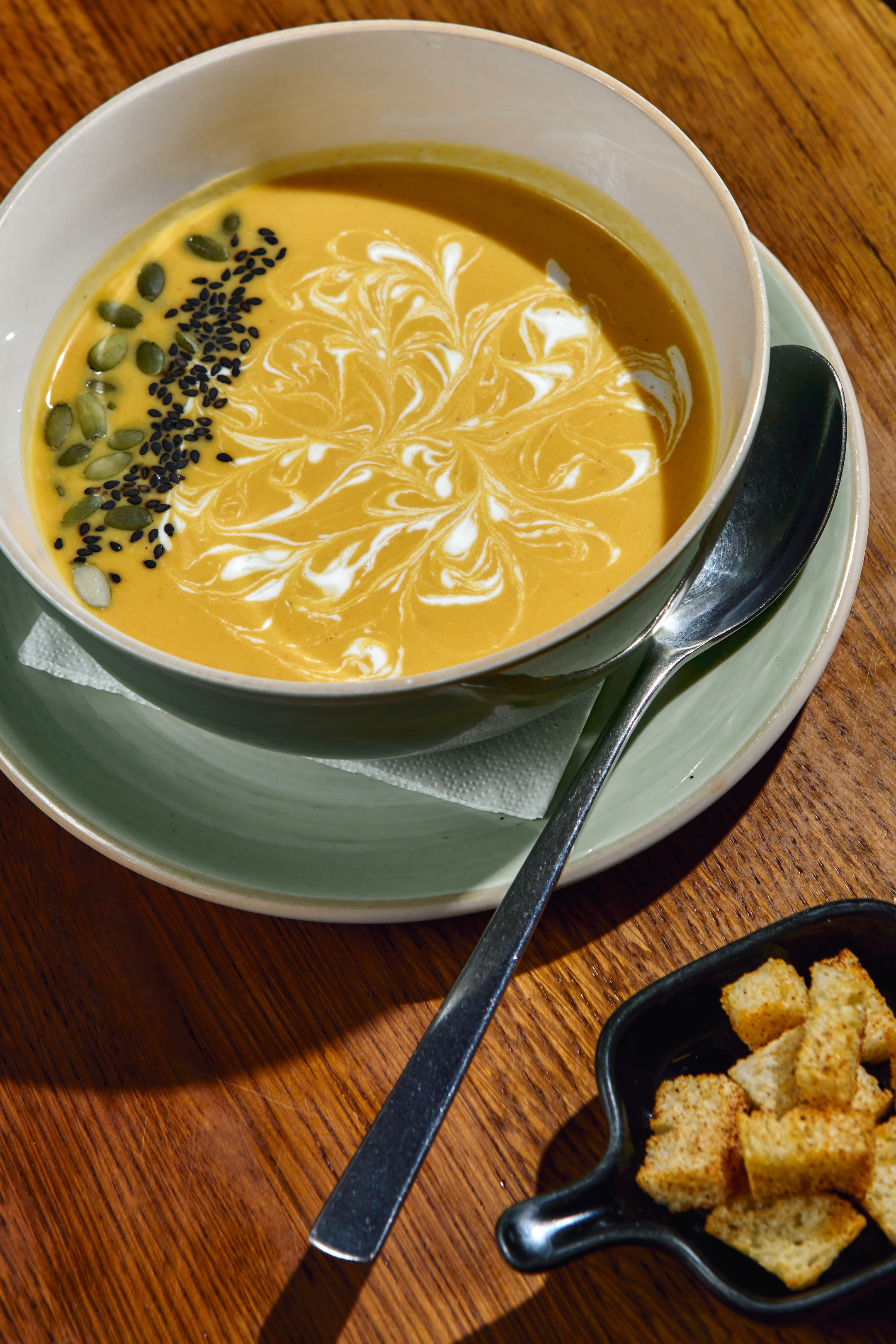 Супы. Кафе EATON в ТРЦ «Макси»