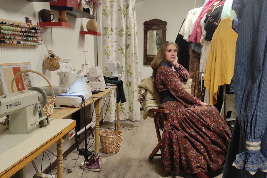 Тюменская мастерская исторического костюма "Катя и все ее платья". Лекции, мастер-классы, заказ костюмов.