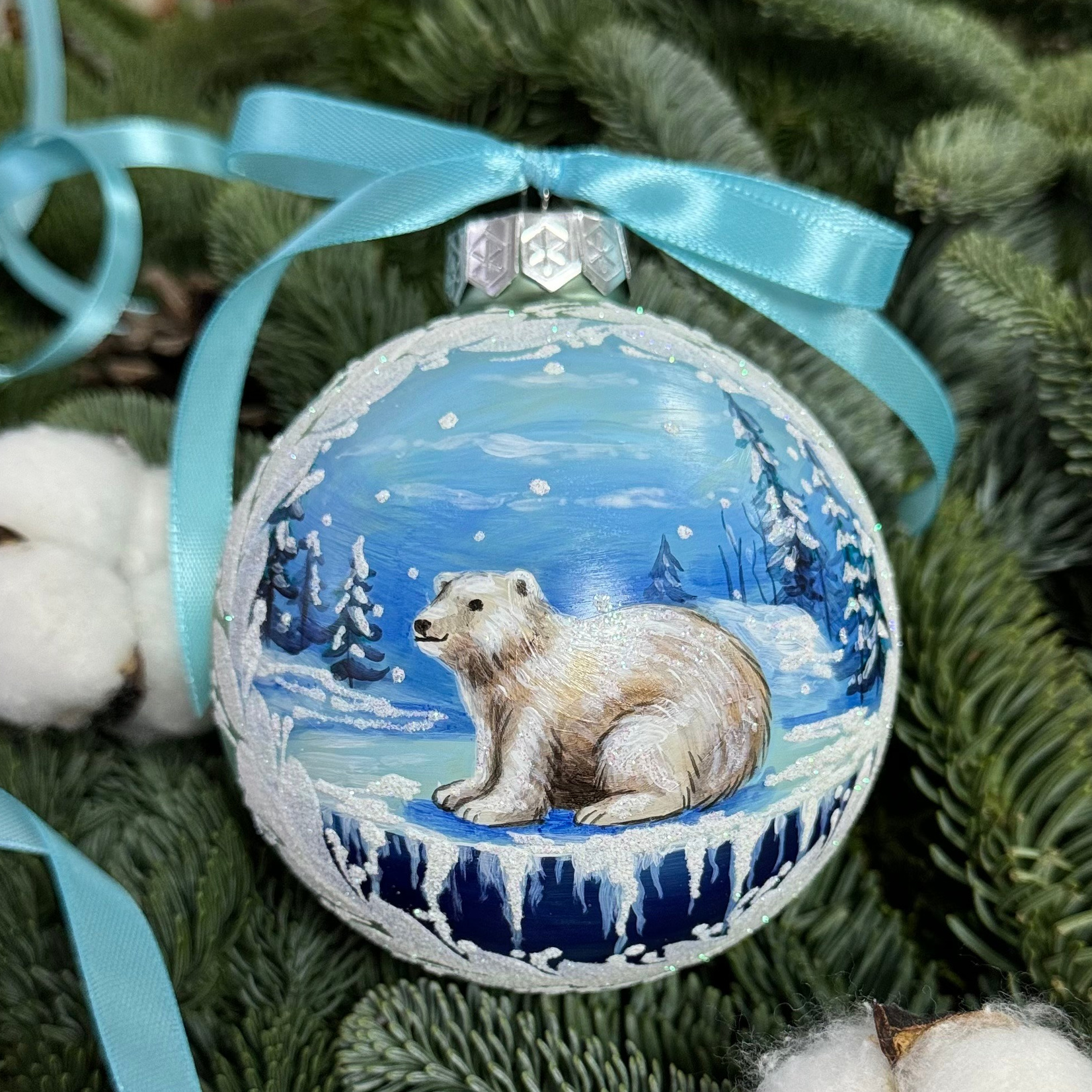 Магазин ёлочных шаров с ручной художественной росписью. Художественная ручная роспись елочных шаров, корпоративные подарки и восковые аромасвечи