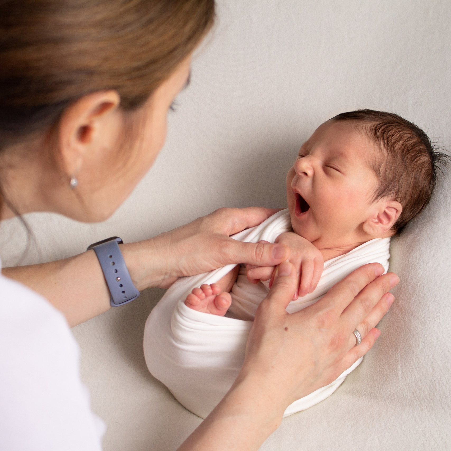 Newborn съемка новорожденного в Омской области в стиле лайф