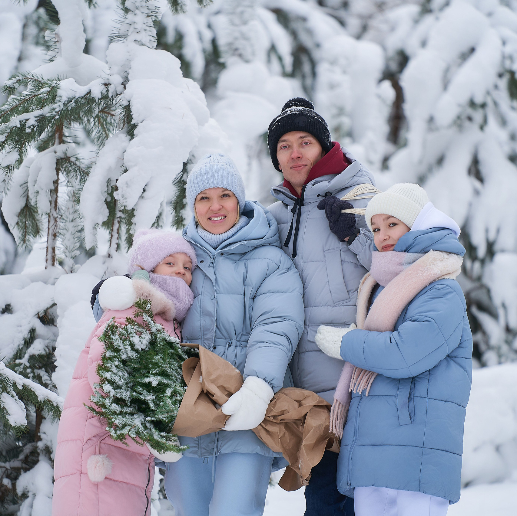 Фотосессия семьи в студии, дома, на улице. Фотограф и видеограф в Екатеринбурге