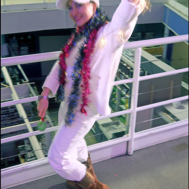 Люминографический карнавал новый год выставка маске-рад