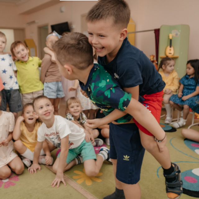 Говорят. Детские выпускные альбомы в Красноярске