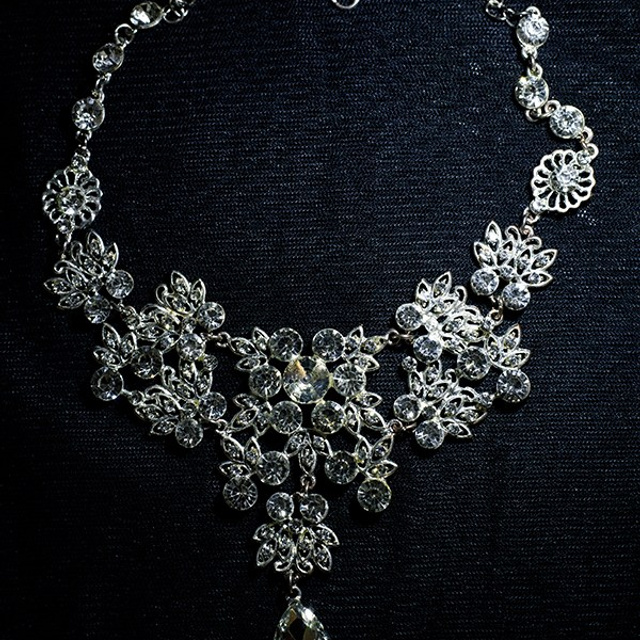 ChКаталог платьев беременных Chanel