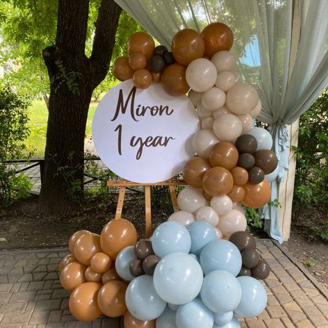Dekoracija od balona u Novom Sadu Dekoracija od balona u Beogradu balloons decorations Novi Sad balloons decorations Belgrade. Balone sa helijimom. Dekoracije balone. Dostava balone. Grad Novi Sad