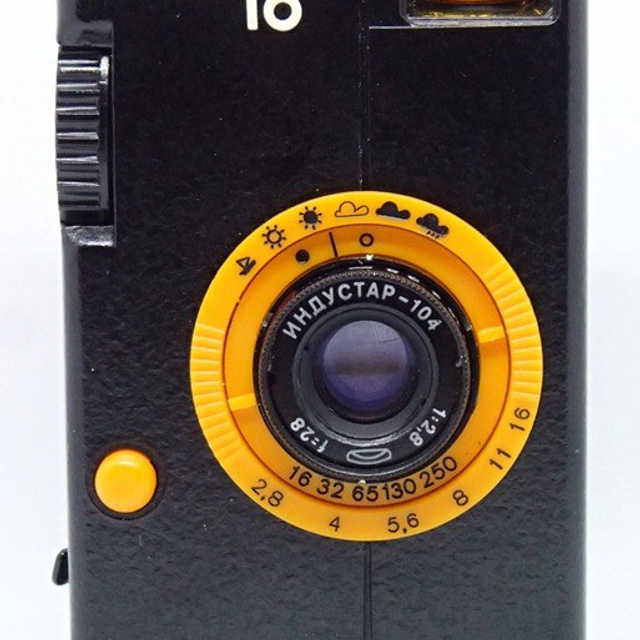 Агат 18, фотоаппарат шкальный полуформатный, СССР (Беломо), объектив «Индустар-104» 28 мм f/2,8