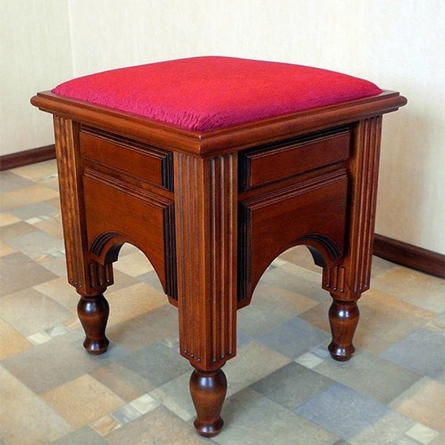 Трон. Стильная домашняя мебель