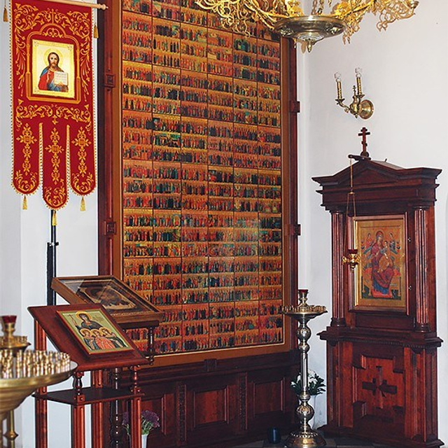 Киоты напольные. Стильная домашняя мебель