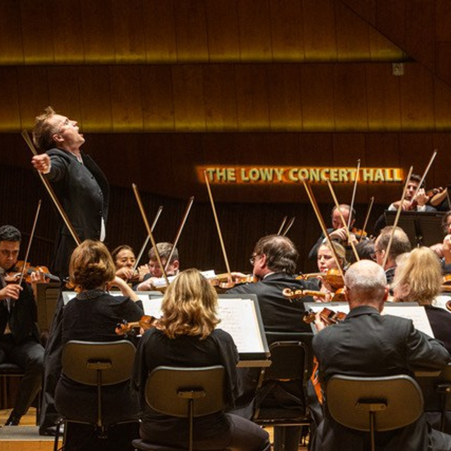 ABOUT ME. Visual artist and photographer Alexandra Muravyeva