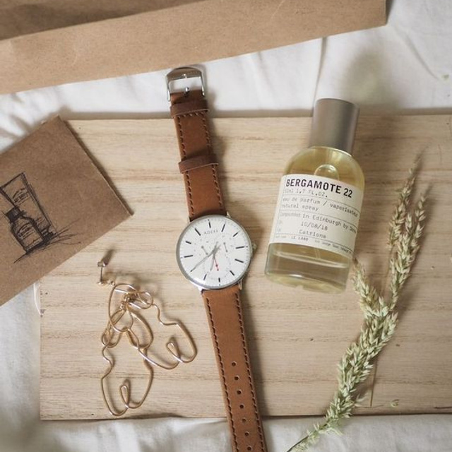 Предметное фото часов - элегантное дополнение к вашему образу.