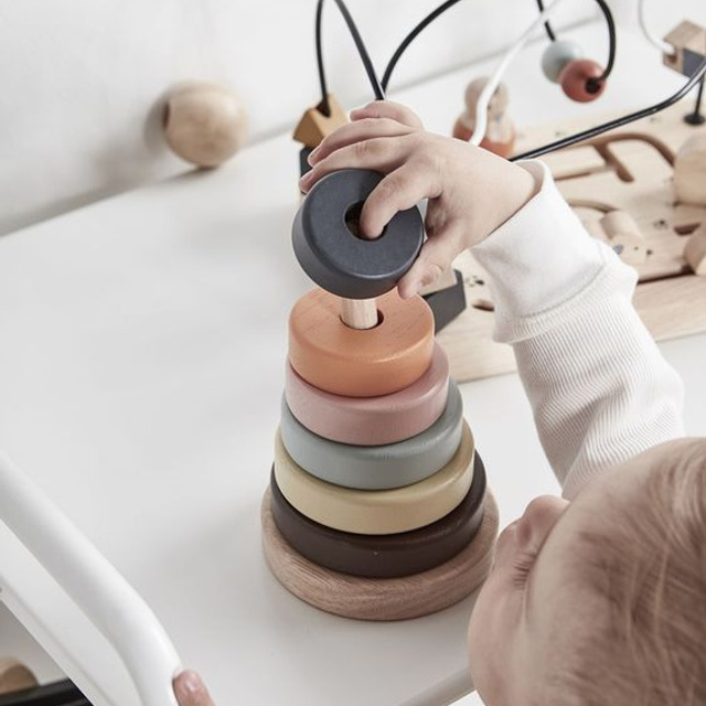 Предметное фото детских товаров - внимание к деталям для создания уютной и безопасной среды для вашего ребенка.