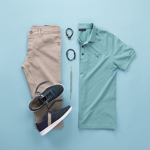 Предметное фото - изысканные мужские наряды.