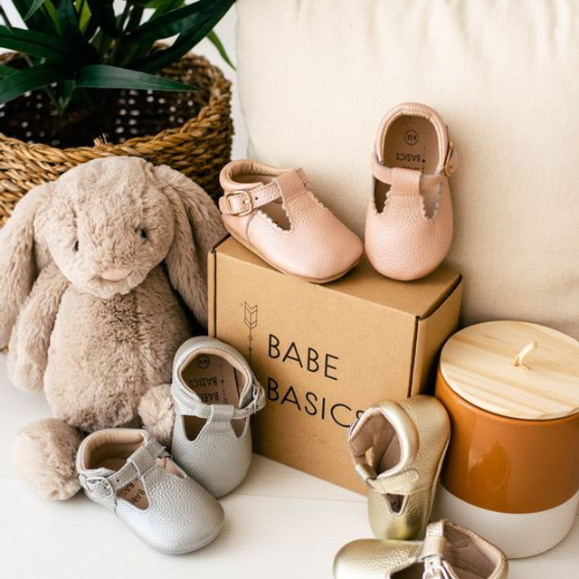 Предметное фото детских товаров - качественные и безопасные товары для спокойствия и уверенности родителей.