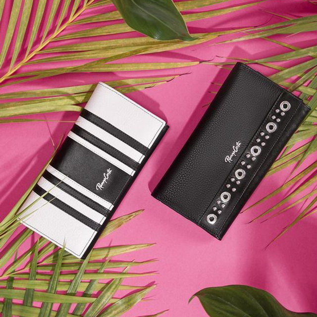 Предметное фото сумок - практичные и стильные решения для вашего повседневного использования.