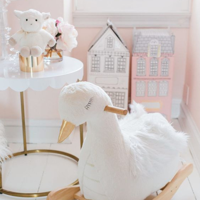 Предметное фото детских товаров - забота и внимание к комфорту и безопасности вашего малыша.