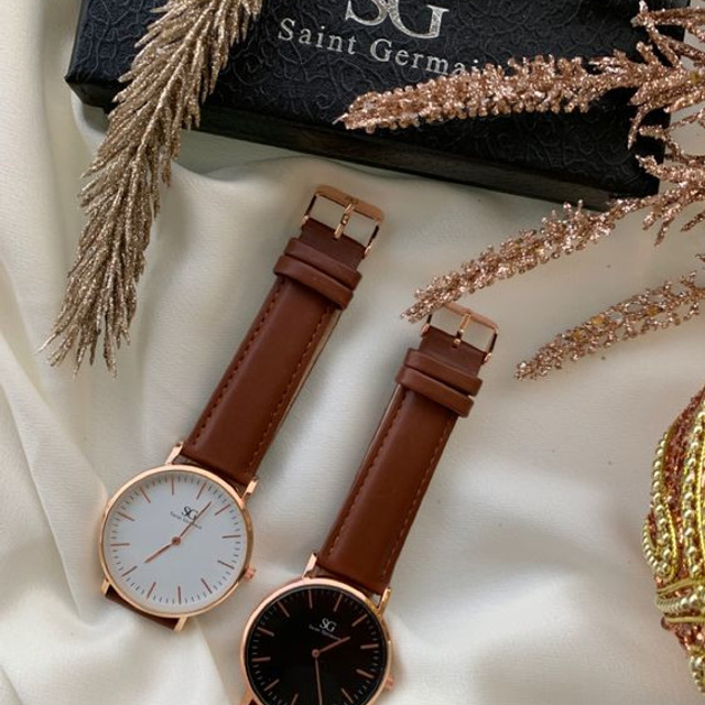 Предметное фото часов - стильный аксессуар для вашего повседневного образа.