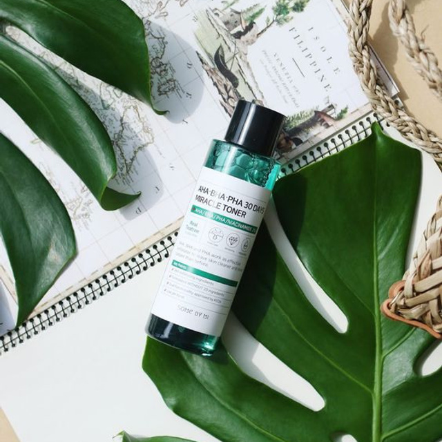 Предметное фото БАДов, витаминов и уходовой косметики - инновационные решения для вашего здоровья и красоты, доступные каждому.