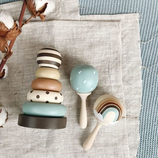 Предметное фото детских товаров - игривые и яркие товары, которые делают каждый день вашего ребенка интереснее и веселее.