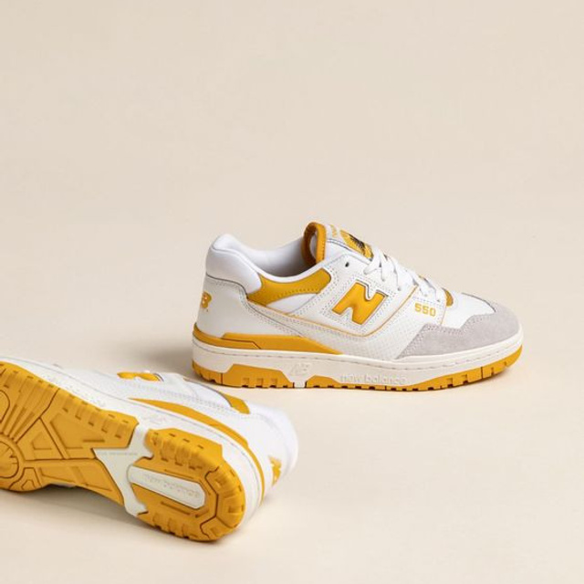 Предметное фото обуви - универсальные и стильные решения для вашего активного образа жизни.