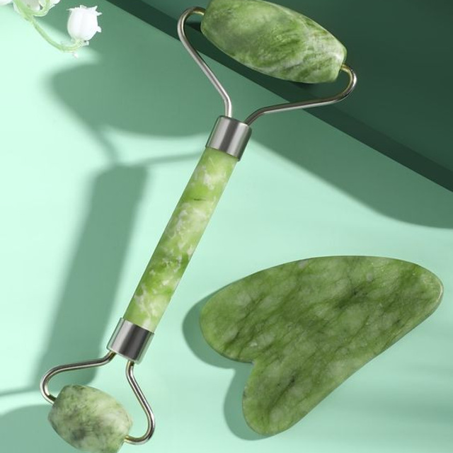 Предметное фото массажеров - комфортное и полезное расслабление.