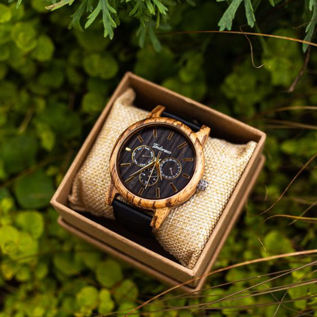 Предметное фото часов - функциональное и стильное решение для вашего времени.