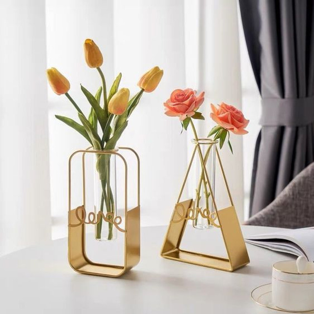 Предметное фото - обычные, но неотъемлемые предметы для жизни в доме.