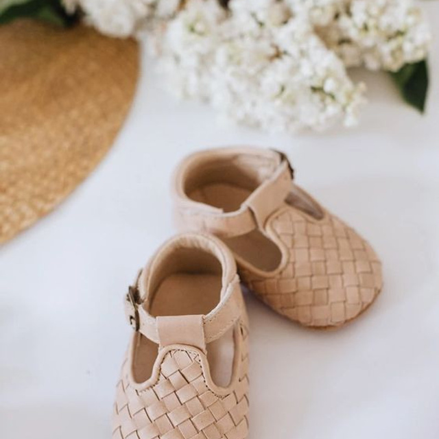 Предметное фото детских товаров - радость и удовлетворение вашего ребенка от каждой новой покупки.