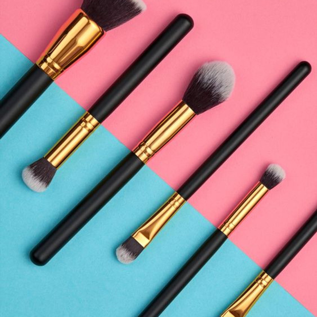 Предметное фото косметики - индивидуальные решения для всех типов кожи и возрастов.