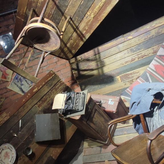 ЛЕНИНГРАД. ЖИЗНЬ ВОПРЕКИ СМЕРТИ. Ассоциация художников монументалистов г. Москва