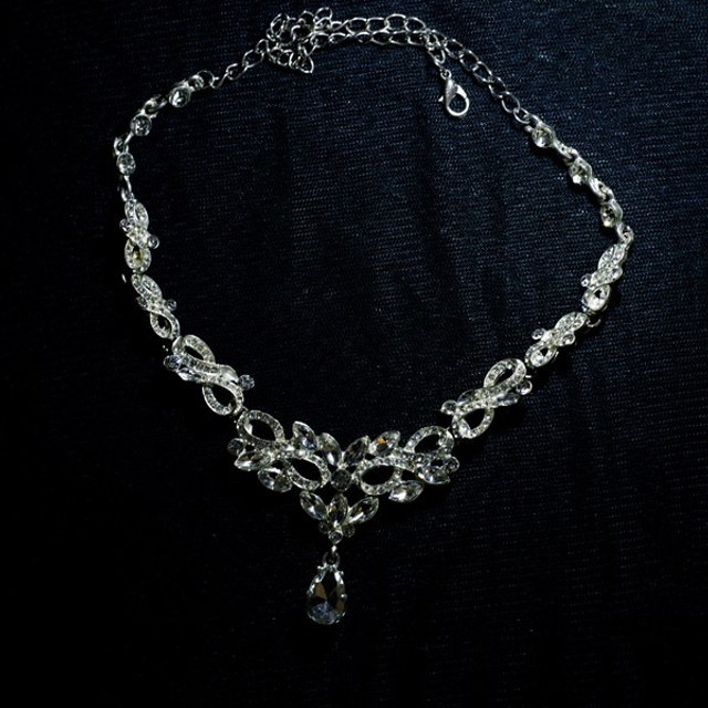 ChКаталог платьев беременных Chanel