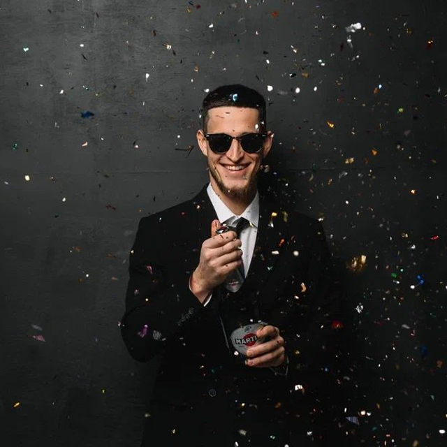 Ведущий мероприятий