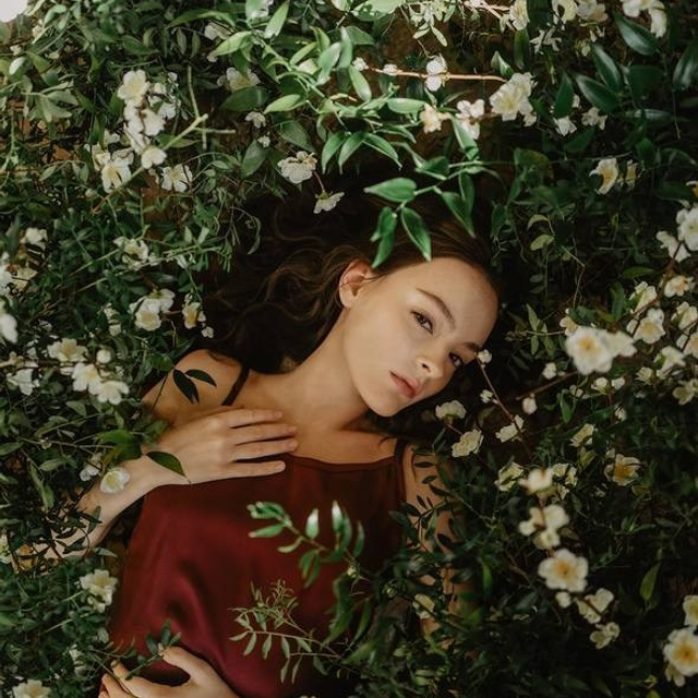 Перья / Оранжерея / Ангел