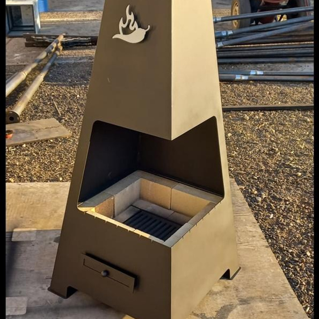 Уличный камин-мангал