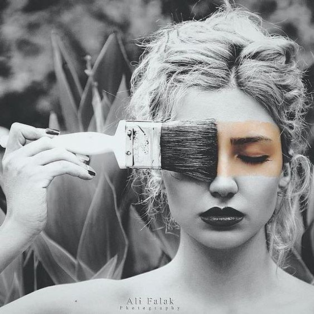 Цвет. Jean De Vivre Gallery