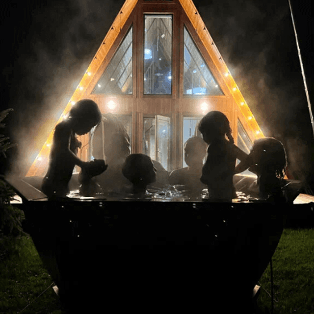 Треугольный коттедж на 6 человек с чаном и баней — Афрейм в подмосковье в аренду