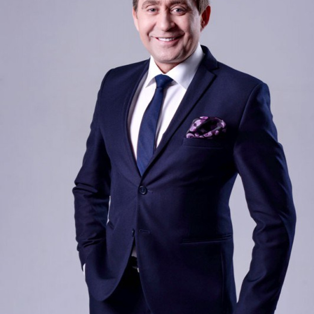 Ведущий Валерий Чигинцев