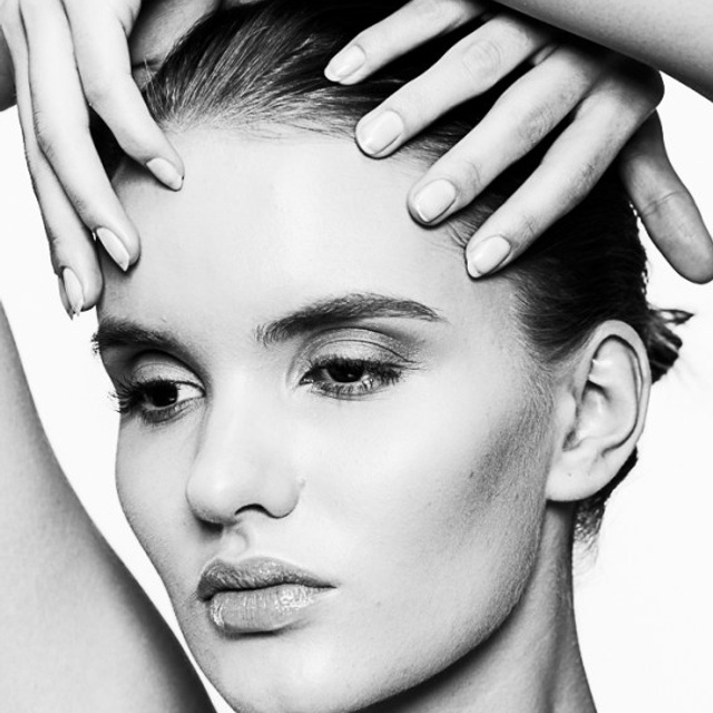 Женский студийный портрет. Ира Зимина — портретный фотограф и художник в Калиниграде и Москве