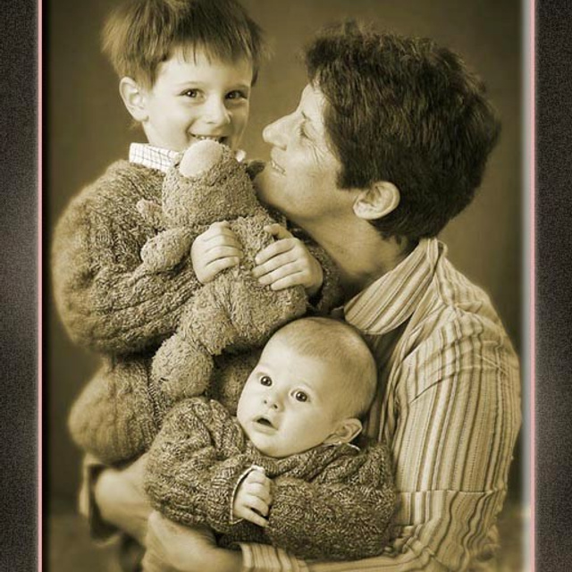 Семейные фотосъемки на выезде и в студии