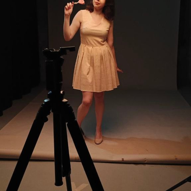 Постановочный кадр с декором и моделью до 5 шт. Фотограф в Туле Крупский АнДРей. Фотостудия «КАДР71» в Туле