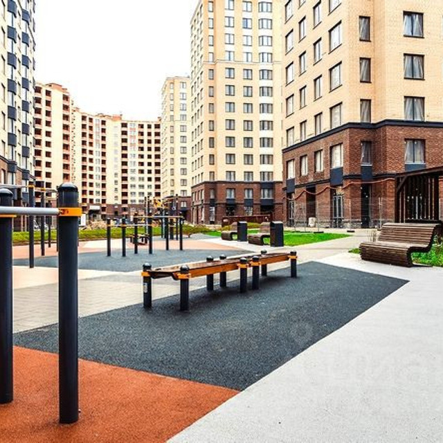 Малая Бухарестская 12