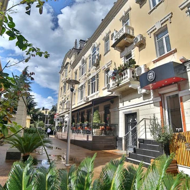 Сочи, Воровского 4